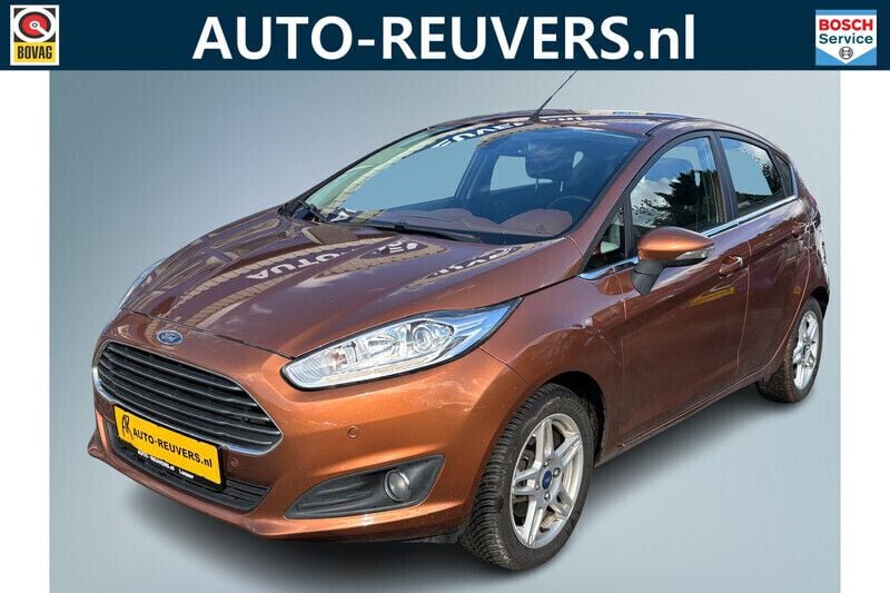 Bruin Gebruikt 2012 Ford Fiesta Titanium Hatchback | € 6.400 (Eerlijke prijs) - Afbeelding 1/4