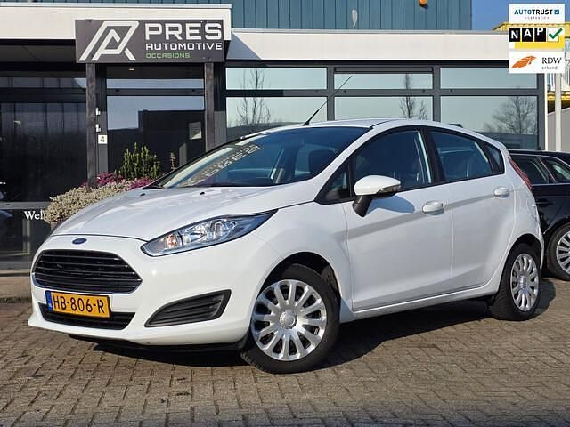Occasion Ford Fiesta Style 65 PK (47 kW) 2015 Wit Hatchback