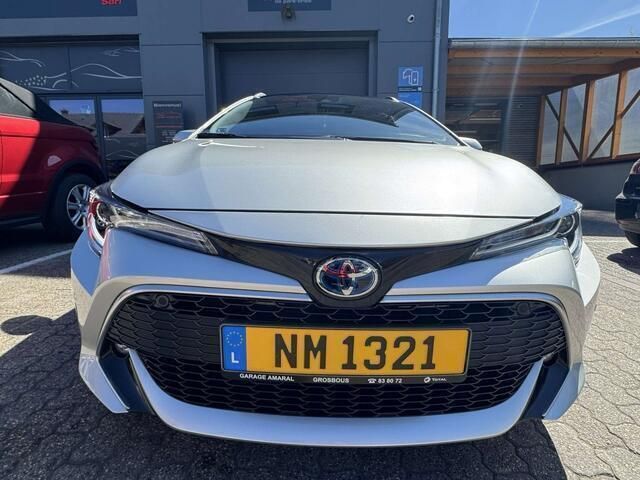Grijs Gebruikt 2021 Toyota Corolla Premium Stationwagen | € 26.000 (Eerlijke prijs) - Afbeelding 1/4