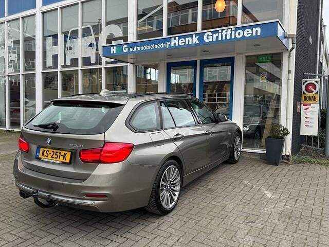 Occasion BMW 330 Executive 252 PK (185 kW) 2016 Grijs Stationwagen