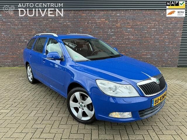 Blauw Gebruikt 2009 Skoda Octavia Business Line Stationwagen | € 2.990 (Eerlijke prijs) - Afbeelding 1/4