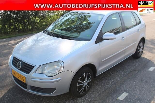 Grijs Gebruikt 2006 VW Polo Hatchback | € 1.650 (Goede deal) - Afbeelding 1/4