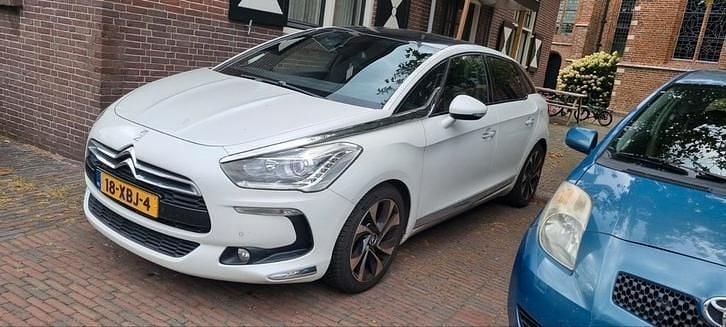 Occasion 2012 Citroën DS5 Hatchback | € 6.300 (Eerlijke prijs) - Afbeelding 1/4