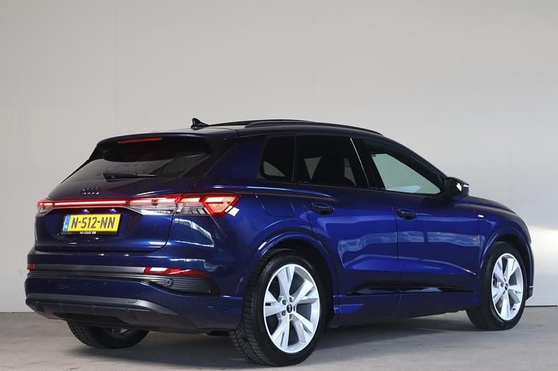Occasion Audi Q4 e-tron Competition 150 kW (204 PK) 2021 Blauw (metallic) SUV