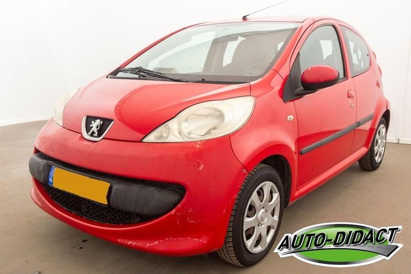 Occasion Peugeot 107 68 PK (50 kW) 2007 Rood Hatchback