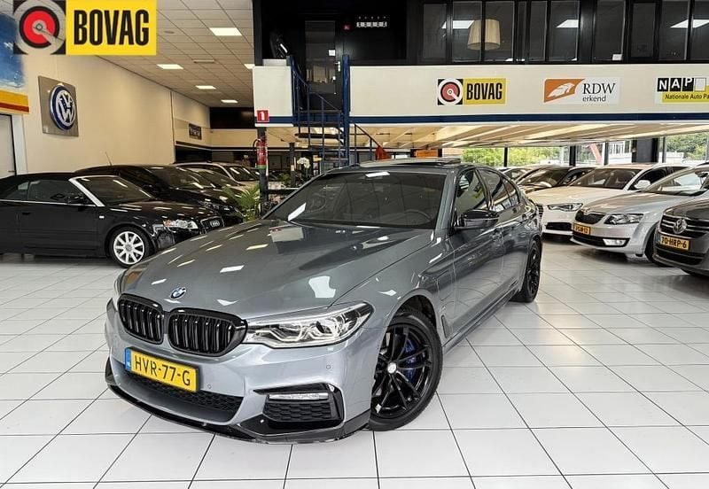 Grijs Gebruikt 2017 BMW 530 iPerformance Sedan | € 26.150 (Eerlijke prijs) - Afbeelding 1/4