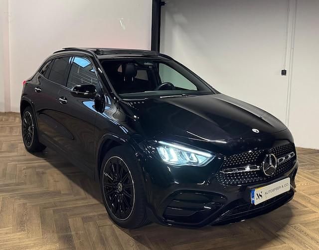 Occasion Mercedes GLA250 AMG 163 PK (119 kW) 2025 Zwart SUV