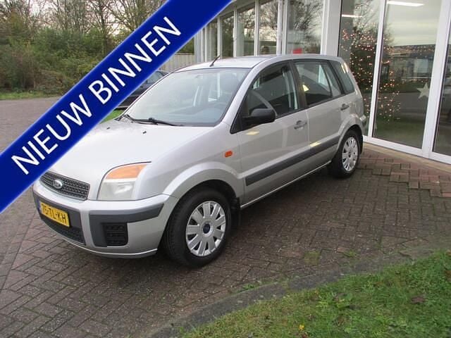 Occasion Ford Fusion 82 PK (60 kW) 2006 Zilver (metallic) MPV
