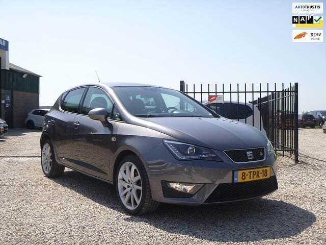 Grijs Occasion 2014 Seat Ibiza Style Hatchback | € 9.450 (Duur) - Afbeelding 1/4