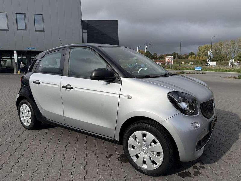 Grijs Gebruikt 2016 Smart ForFour Pure Hatchback | € 6.500 (Goede deal) - Afbeelding 1/4