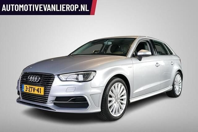 Grijs Gebruikt 2015 Audi A3 Sportback Ambition Hatchback | € 11.495 (Goede deal) - Afbeelding 1/4