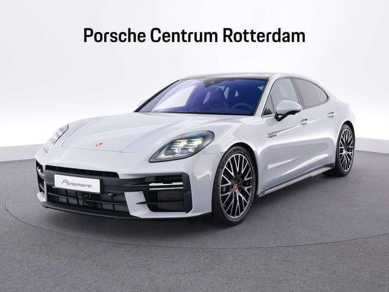 Grijs, metallic lak Gebruikt 2025 Porsche Panamera 4 Sedan | € 174.900 - Afbeelding 1/4