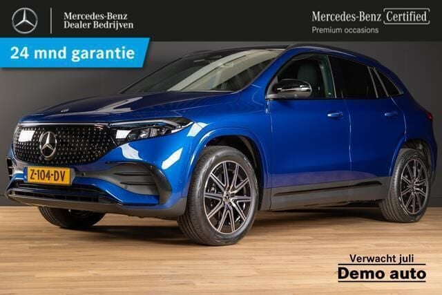 Blauw, metallic lak Gebruikt 2024 Mercedes EQA250+ Sport Edition SUV | € 44.950 (Eerlijke prijs) - Afbeelding 1/4