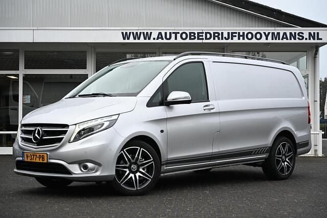 Occasion Mercedes Vito AMG 190 PK (139 kW) 2018 Grijs (metallic) Van