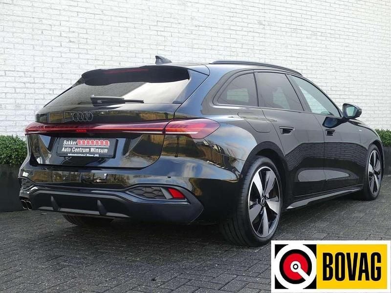 Occasion Audi A5 S-Line 204 PK (150 kW) 2025 Zwart (metallic) Stationwagen