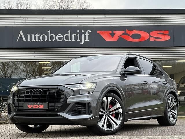 Grijs Occasion 2020 Audi Q8 S-Line SUV | € 53.900 (Super prijs) - Afbeelding 1/4