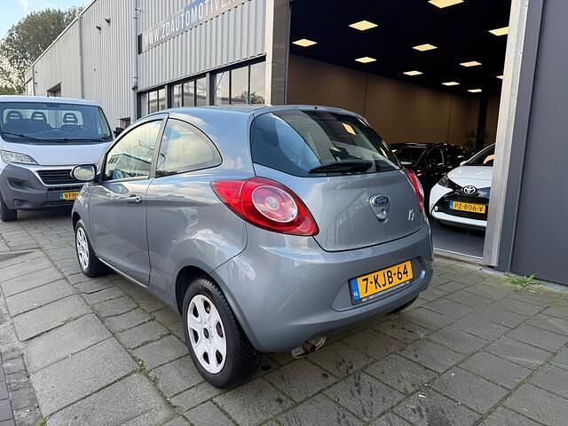 Grijs Gebruikt 2013 Ford Ka Champions Edition Hatchback | € 3.999 (Eerlijke prijs) - Afbeelding 1/3