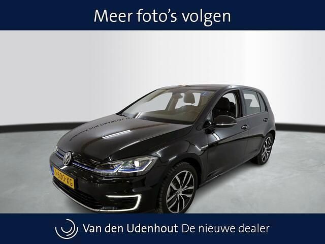 Zwart Gebruikt 2020 VW e-Golf Hatchback | € 13.990 (Super prijs) - Afbeelding 1/4