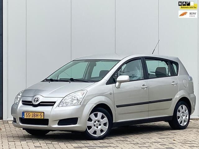 Grijs Gebruikt 2009 Toyota Verso Terra MPV | € 3.400 (Goede deal) - Afbeelding 1/4