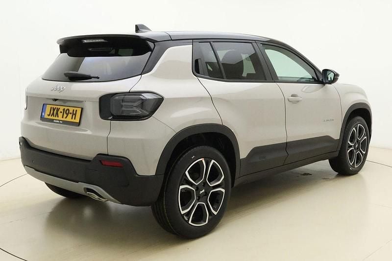 Nieuw Jeep Avenger Summit 110 PK (80 kW) 2025 Zwart SUV