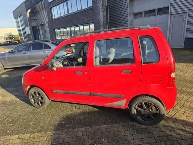 Occasion Suzuki Wagon R GL 76 PK (55 kW) 2001 Rood MPV