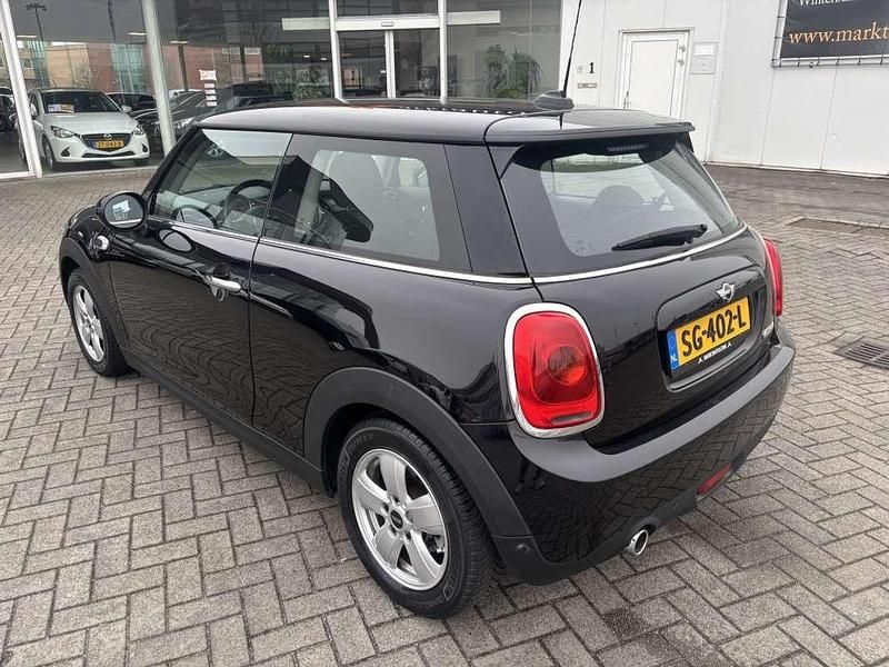 Occasion Mini Cooper Business 136 PK (100 kW) 2018 Zwart Hatchback