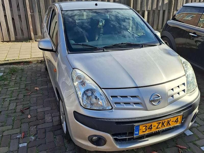 Grijs Occasion 2012 Nissan Pixo Hatchback | € 2.600 (Iets duurder) - Afbeelding 1/4
