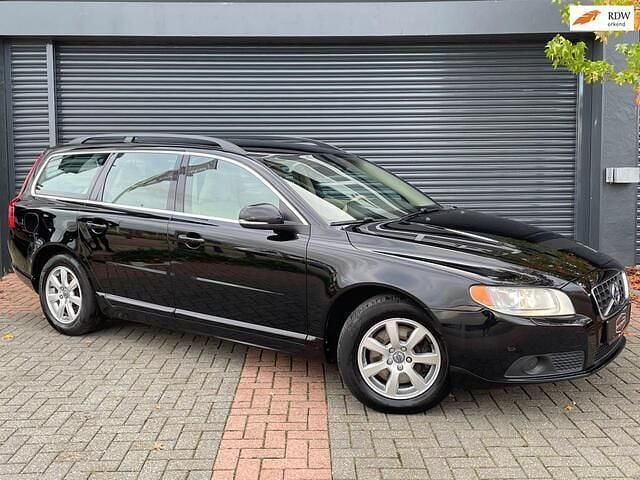 Zwart Occasion 2012 Volvo V70 Kinetic Stationwagen | € 8.999 - Afbeelding 1/4