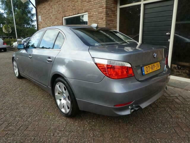 Occasion BMW 525 Executive 218 PK (160 kW) 2005 Grijs, metallic lak Sedan
