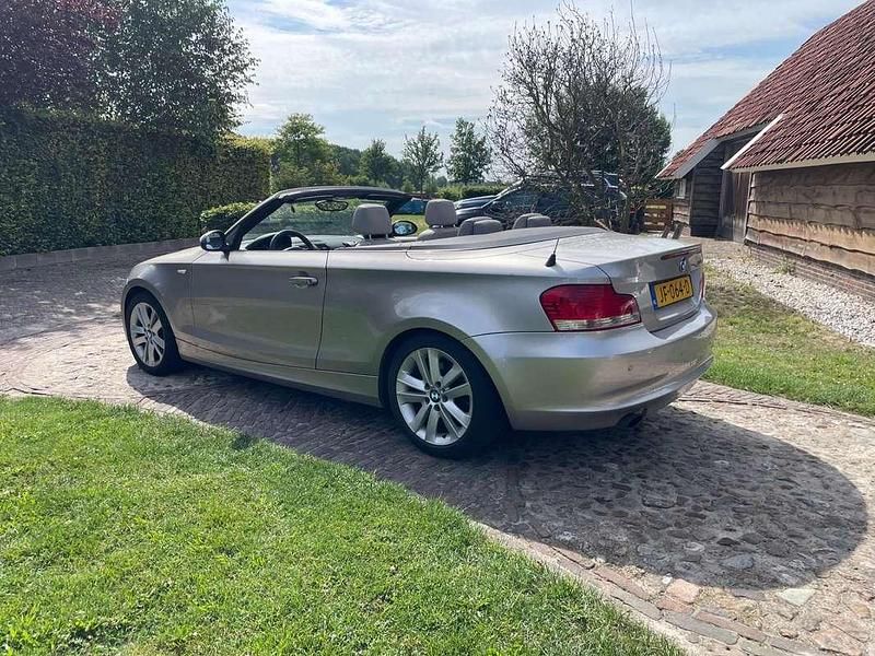 Occasion BMW 118 Cabriolet 143 PK (105 kW) 2008 Grijs, metallic lak Cabriolet
