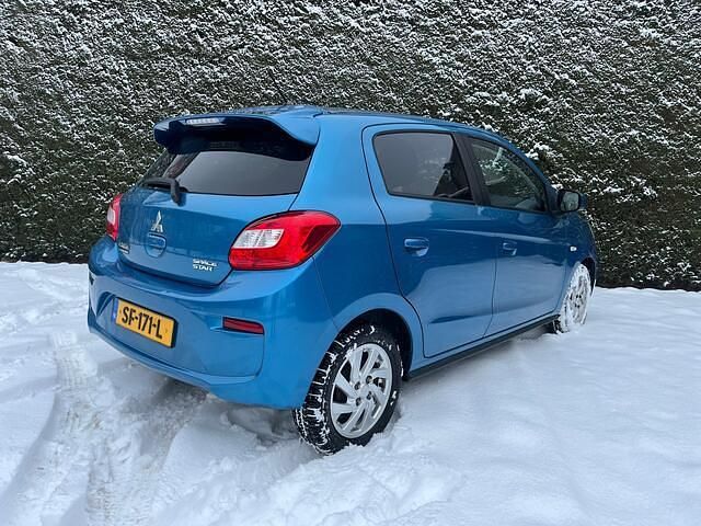 Occasion Mitsubishi Space Star Intense 71 PK (52 kW) 2018 Blauw Hatchback