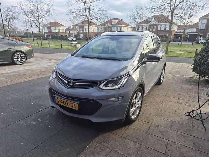 Zilver Occasion 2019 Opel Ampera Business Hatchback | € 13.950 (Eerlijke prijs) - Afbeelding 1/4