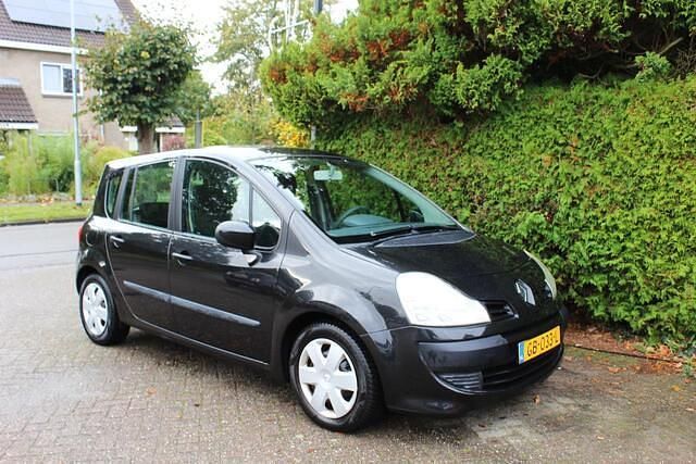 Zwart (metallic) Gebruikt 2008 Renault Grand Modus Authentique MPV | € 1.950 (Goede deal) - Afbeelding 1/4