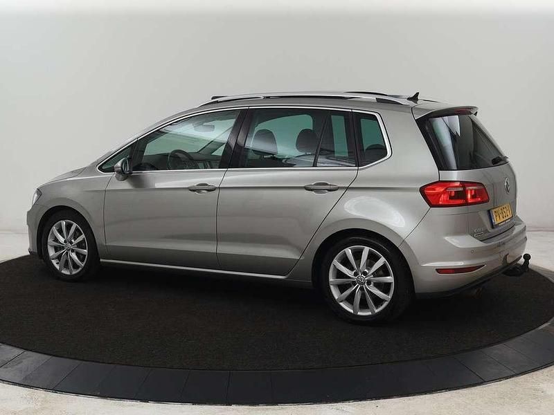 Occasion VW Golf Sportsvan Highline 150 PK (110 kW) 2017 Grijs MPV