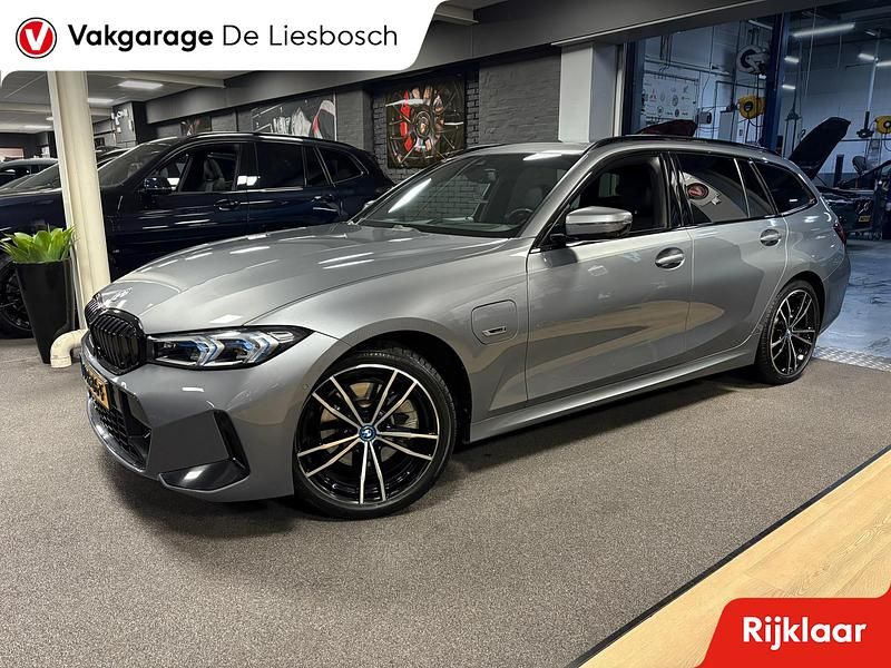 Occasion BMW 330e M Sport 184 PK (135 kW) 2023 Grijs Stationwagen
