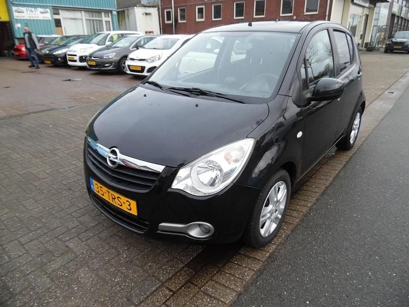 Occasion Opel Agila Edition 68 PK (50 kW) 2012 Zwart Hatchback