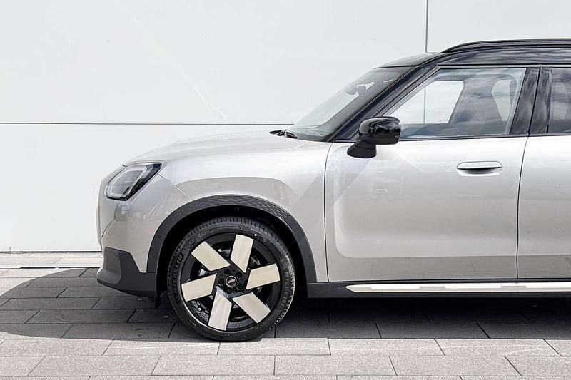 Nieuw Mini Countryman Favoured 156 PK (114 kW) 2025 Zilver SUV