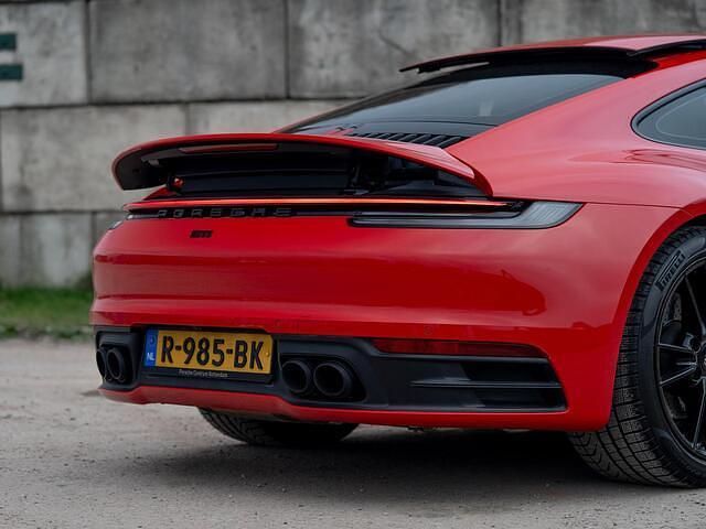 Rood Occasion 2020 Porsche 911 Carrera Coupé | € 118.950 (Super prijs) - Afbeelding 1/4