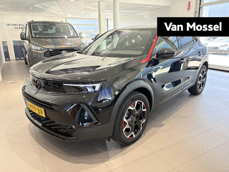 Zwart Gebruikt 2022 Opel Mokka GS Line SUV | € 20.995 (Eerlijke prijs) - Afbeelding 1/4