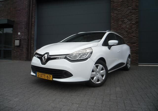Wit Gebruikt 2014 Renault Clio GrandTour Expression Stationwagen | € 4.200 (Super prijs) - Afbeelding 1/4