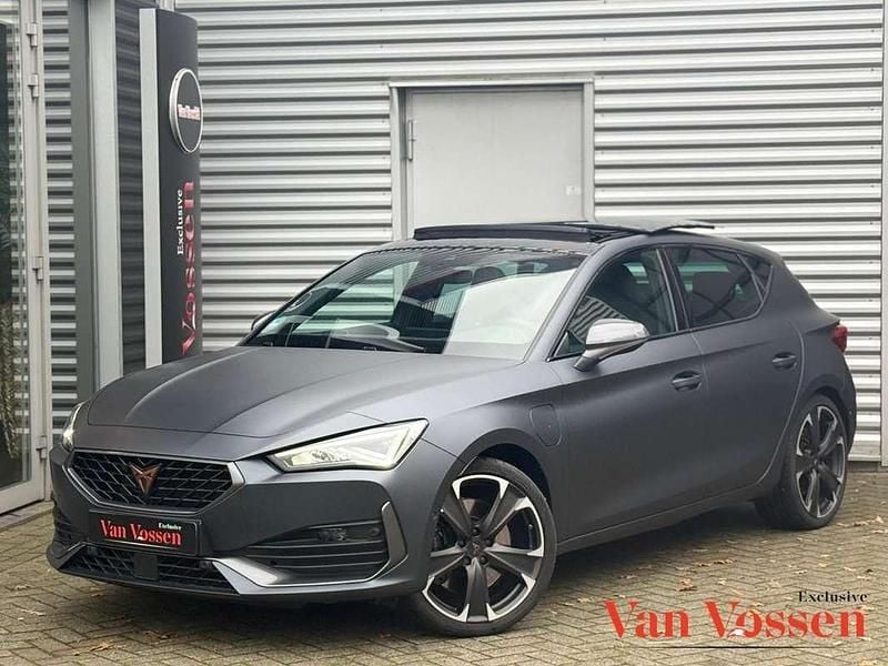 Grijs Gebruikt 2022 Cupra Leon VZ Stationwagen | € 29.950 (Eerlijke prijs) - Afbeelding 1/4