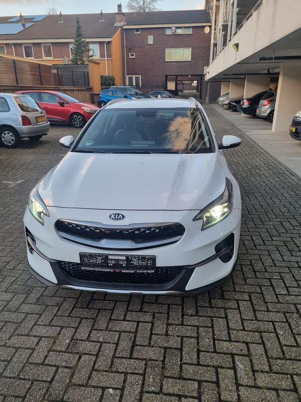 Wit Gebruikt 2021 Kia XCeed SUV | € 19.900 (Goede deal) - Afbeelding 1/4