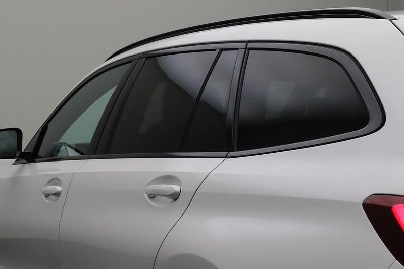 Occasion BMW 330e M Sport 184 PK (135 kW) 2025 Wit Stationwagen