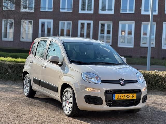 Bruin Gebruikt 2016 Fiat Panda Hatchback | € 10.990 (Eerlijke prijs) - Afbeelding 1/4