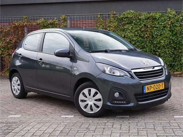 Grijs Gebruikt 2017 Peugeot 108 Active Hatchback | € 5.650 (Eerlijke prijs) - Afbeelding 1/4