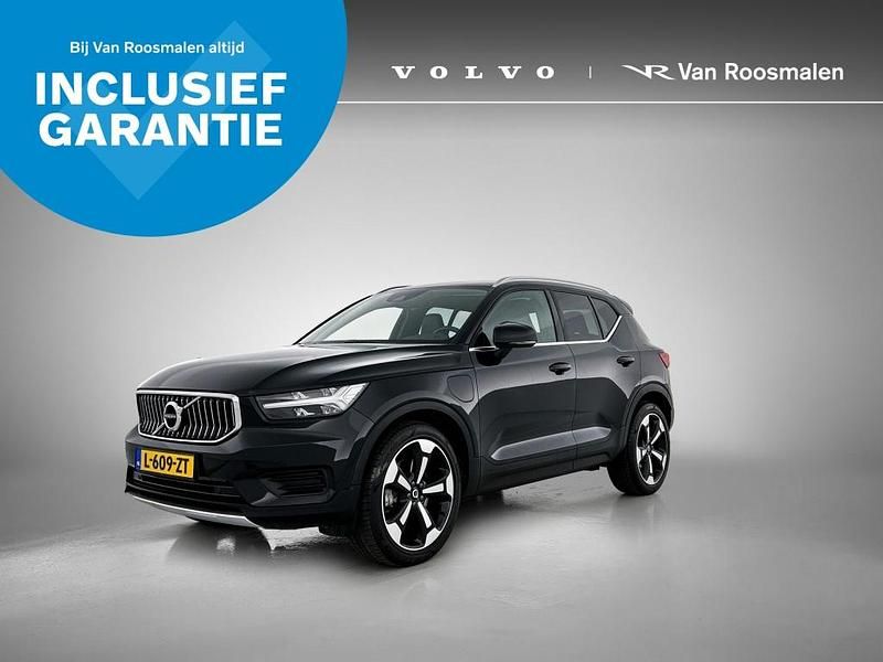 Zwart Gebruikt 2021 Volvo XC40 Inscription SUV | € 34.950 (Eerlijke prijs) - Afbeelding 1/4