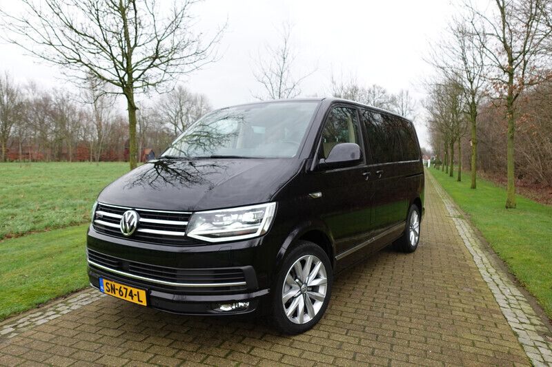 Zwart Gebruikt 2017 VW T6 Highline Van | € 49.500 - Afbeelding 1/4