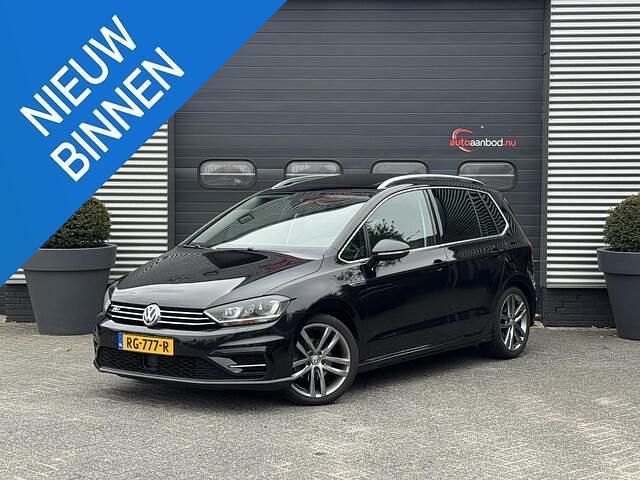 Zwart Gebruikt 2017 VW Golf Sportsvan Highline MPV | € 11.900 (Goede deal) - Afbeelding 1/4