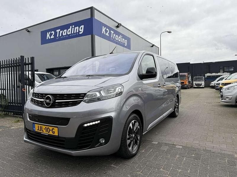 Grijs Occasion 2022 Opel Zafira Life MPV | € 28.990 (Goede deal) - Afbeelding 1/4