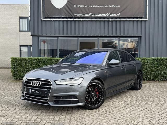 Grijs Gebruikt 2017 Audi A6 S-Line Sedan | € 21.950 (Eerlijke prijs) - Afbeelding 1/4